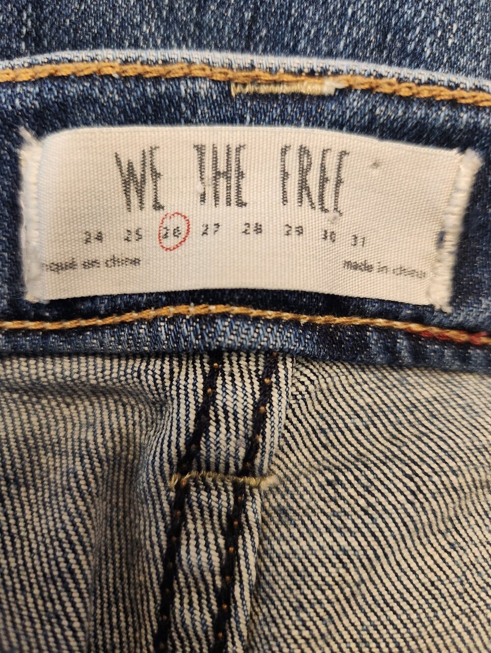 We The Free Women's Ankle Crop Jeans - Medium Blue Wash SZ: 26 - Picture 2 of 13